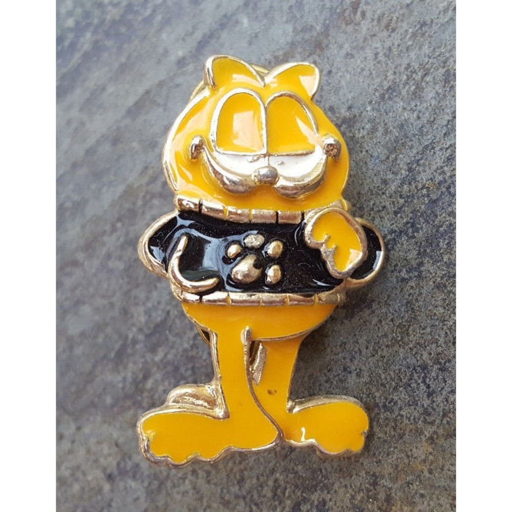 Standing Confident Blue Top GARFIELD Paw Print Comic‎ Cat Lapel hat Pin
